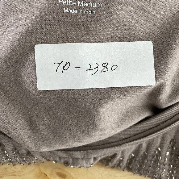 Soft Surroundings Top Medium Petite Beaded Taupe Rayon Blend NWT TP-2380 - Picture 2 of 7